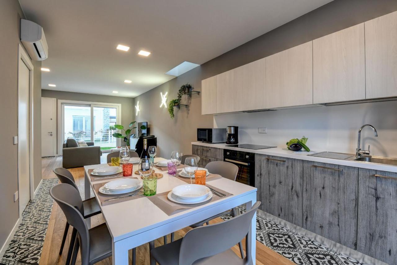 פסקיארה דל גארדה Villette Dolci Luxury Homes מראה חיצוני תמונה