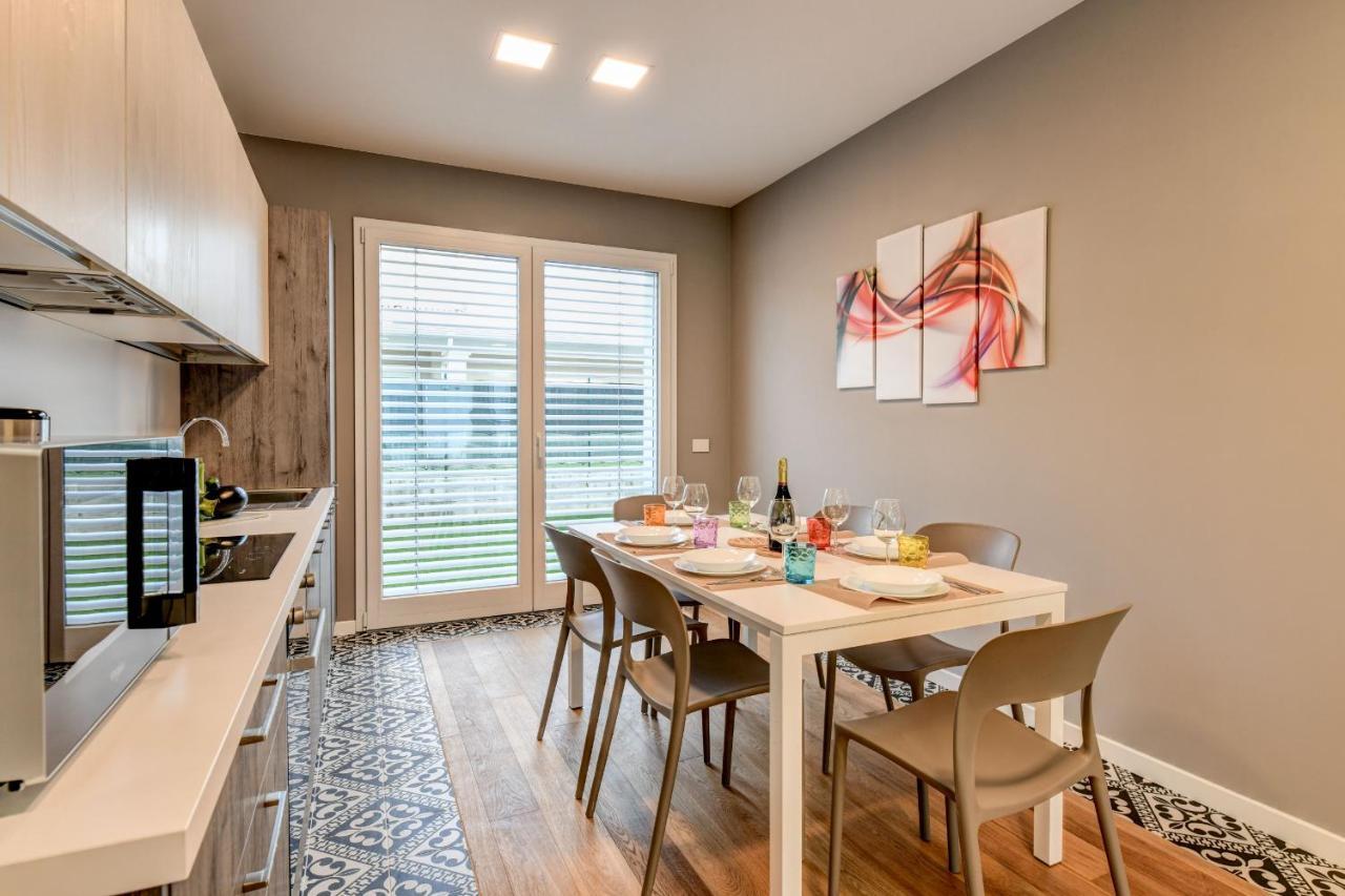 פסקיארה דל גארדה Villette Dolci Luxury Homes מראה חיצוני תמונה