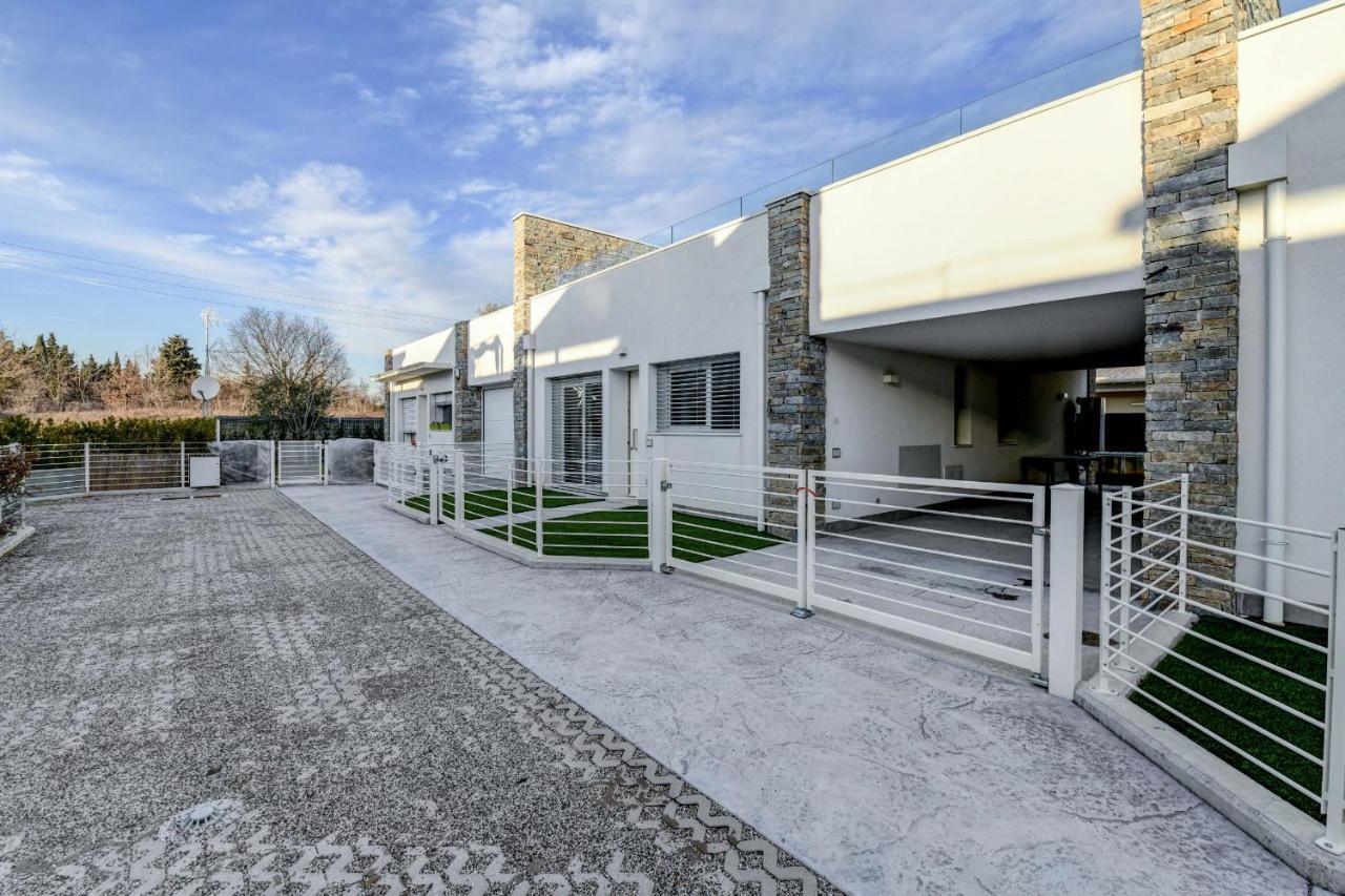 פסקיארה דל גארדה Villette Dolci Luxury Homes מראה חיצוני תמונה