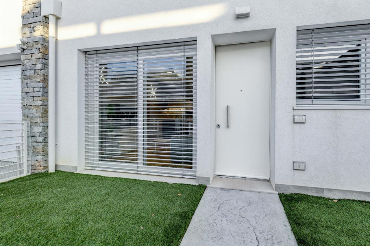 פסקיארה דל גארדה Villette Dolci Luxury Homes מראה חיצוני תמונה